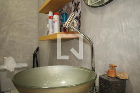 Casa de condomínio à venda com 120m², 3 quartos e 2 vagaslavabo 