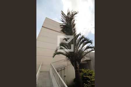 Casa de condomínio à venda com 120m², 3 quartos e 2 vagasFachada