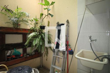 Casa de condomínio à venda com 120m², 3 quartos e 2 vagasÁrea de Serviço