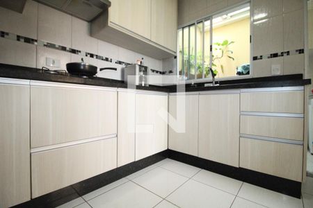 Casa de condomínio à venda com 120m², 3 quartos e 2 vagasCozinha