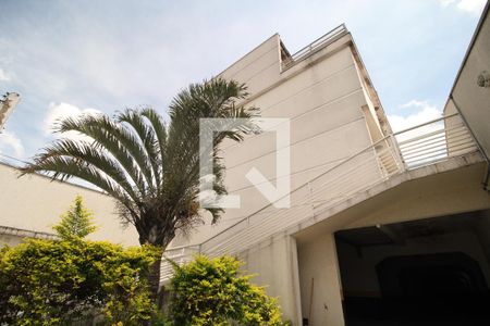 Casa de condomínio à venda com 120m², 3 quartos e 2 vagasFachada