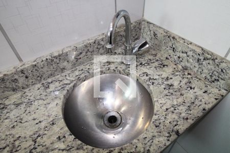 Casa de condomínio à venda com 120m², 3 quartos e 2 vagasBanheiro Social