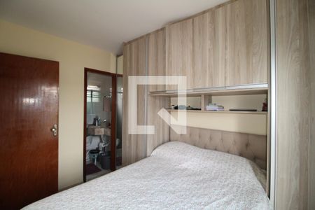 Casa de condomínio à venda com 120m², 3 quartos e 2 vagasQuarto 1 - suíte