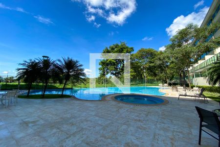 Apartamento à venda com 44m², 1 quarto e 1 vaga Apartamento à venda com 44m², 1 quarto e 1 vagaÁrea comum - Piscina