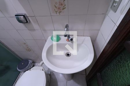 Casa à venda com 120m², 4 quartos e 6 vagasBanheiro 1