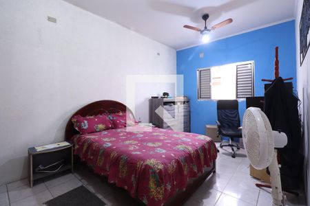 Casa à venda com 120m², 4 quartos e 6 vagasQuarto 2