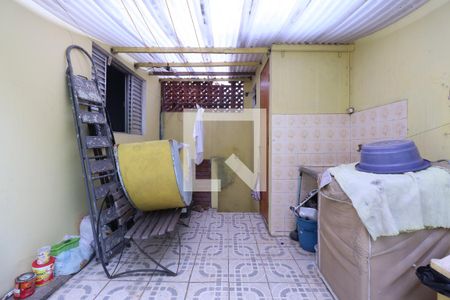 Casa à venda com 120m², 4 quartos e 6 vagasLavanderia