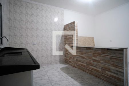 Cozinha de casa para alugar com 1 quarto, 40m² em Jardim Eliane, São Paulo