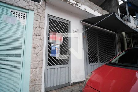 Casa à venda com 40m², 1 quarto e sem vaga Casa à venda com 40m², 1 quarto e sem vagaFachada