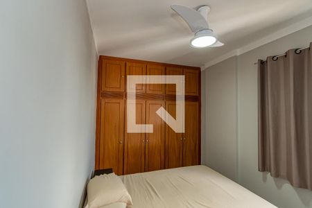 Quarto de apartamento à venda com 1 quarto, 61m² em Vila Itapura, Campinas