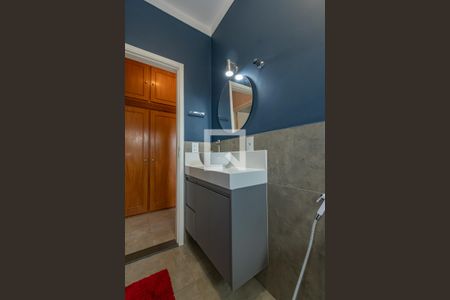 Banheiro de apartamento para alugar com 1 quarto, 61m² em Vila Itapura, Campinas