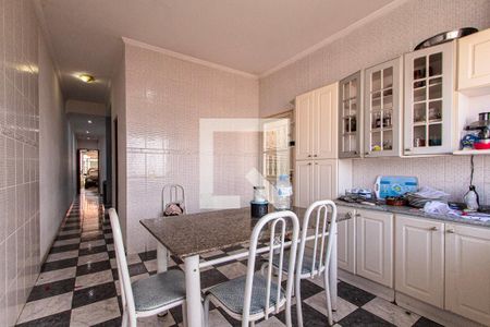 Casa para alugar com 204m², 4 quartos e 2 vagasCozinha