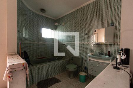 Casa para alugar com 204m², 4 quartos e 2 vagasBanheiro Suite Superior