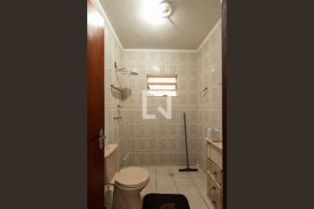 Casa para alugar com 204m², 4 quartos e 2 vagasBanheiro Social Piso Inferior