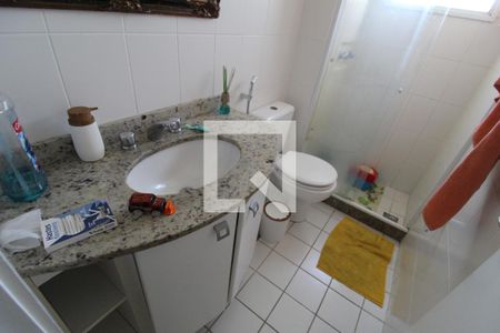Apartamento à venda com 114m², 3 quartos e 2 vagasBanheiro do corredor