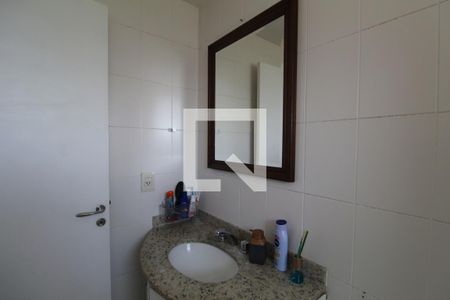 Apartamento à venda com 114m², 3 quartos e 2 vagasBanheiro da suíte 