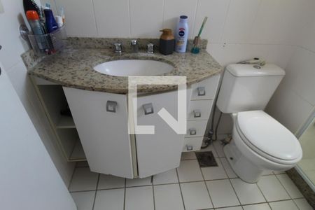 Apartamento à venda com 114m², 3 quartos e 2 vagasBanheiro da suíte 