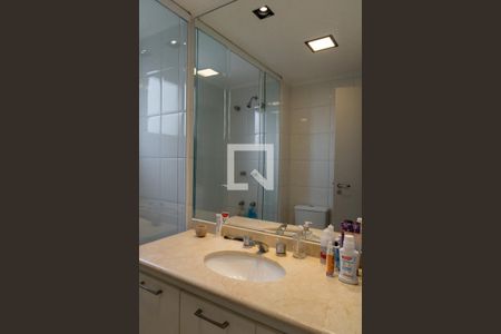 Apartamento à venda com 136m², 3 quartos e 3 vagasBanheiro do Quarto 3