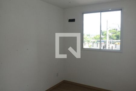 Quarto 2 de apartamento para alugar com 2 quartos, 49m² em Cruzeiro do Sul, Nova Iguaçu