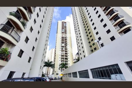 Apartamento para alugar com 120m², 3 quartos e 2 vagasFachada
