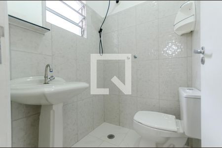 Banheiro da Suíte 1 de casa para alugar com 3 quartos, 180m² em Vila Ramos, São Paulo