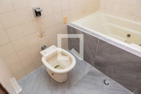 Casa à venda com 125m², 2 quartos e 1 vagaBanheiro do Quarto 2