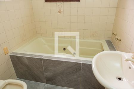 Casa à venda com 125m², 2 quartos e 1 vagaBanheiro do Quarto 2