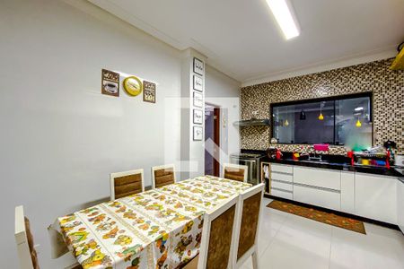 Casa à venda com 267m², 4 quartos e 3 vagasCozinha