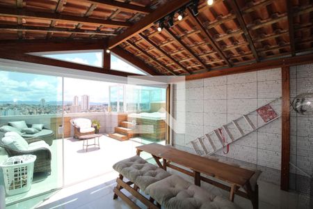 Apartamento à venda com 145m², 2 quartos e 1 vagaÁrea gourmet