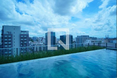 Studio à venda com 37m², 1 quarto e sem vaga Studio à venda com 37m², 1 quarto e sem vagaÁrea comum - Piscina
