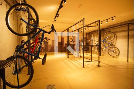 Studio à venda com 37m², 1 quarto e sem vaga Studio à venda com 37m², 1 quarto e sem vagaÁrea comum - Bicicletário