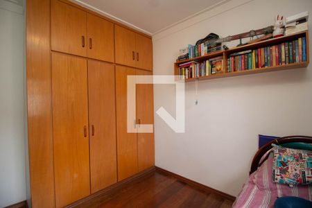 Casa à venda com 297m², 3 quartos e 5 vagasQuarto 2