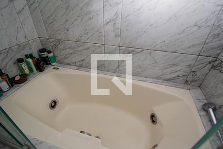 Casa à venda com 297m², 3 quartos e 5 vagasBanheiro da Suíte