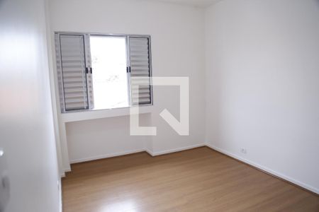 Quarto 1 de apartamento para alugar com 2 quartos, 75m² em Parque São Domingos, São Paulo