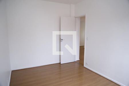 Quarto 1 de apartamento para alugar com 2 quartos, 75m² em Parque São Domingos, São Paulo