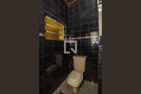 Casa à venda com 164m², 3 quartos e 1 vaga Casa à venda com 164m², 3 quartos e 1 vagaBanheiro