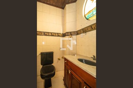 Casa à venda com 164m², 3 quartos e 1 vaga Casa à venda com 164m², 3 quartos e 1 vagaBanheiro 2