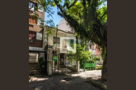 Casa à venda com 164m², 3 quartos e 1 vaga Casa à venda com 164m², 3 quartos e 1 vagaFachada