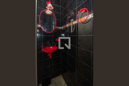 Casa à venda com 164m², 3 quartos e 1 vaga Casa à venda com 164m², 3 quartos e 1 vagaBanheiro