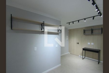 Cozinha e sala integrada  de apartamento à venda com 2 quartos, 43m² em Vila das Bandeiras, Guarulhos