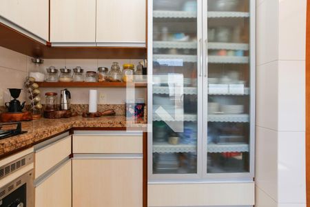 Apartamento à venda com 176m², 2 quartos e 2 vagasCozinha