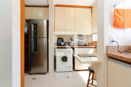 Apartamento à venda com 176m², 2 quartos e 2 vagasCozinha