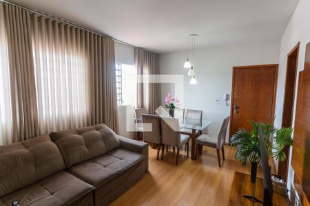 Sala de apartamento à venda com 3 quartos, 119m² em Sagrada Família, Belo Horizonte