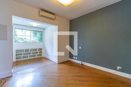 Casa à venda com 360m², 3 quartos e 4 vagasSuíte 2