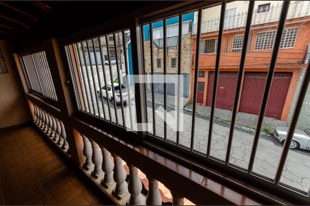 Casa à venda com 240m², 3 quartos e 2 vagasSacada quarto 2