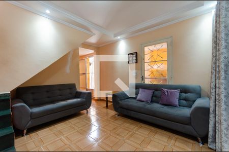 Sala de casa à venda com 3 quartos, 240m² em Parque São Luís, São Paulo