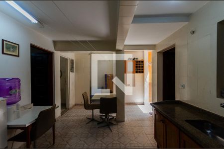 Casa à venda com 240m², 3 quartos e 2 vagasÁrea de Serviço