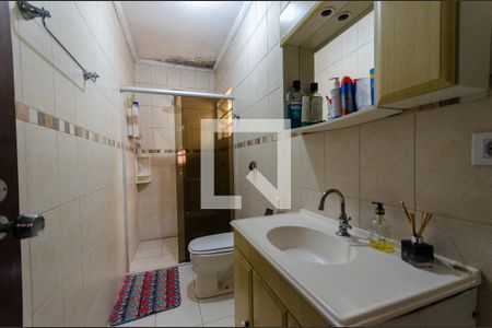 Casa à venda com 240m², 3 quartos e 2 vagasBanheiro