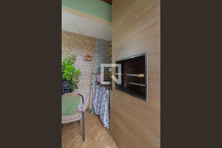 Casa de condomínio à venda com 200m², 4 quartos e 3 vagas Casa de condomínio à venda com 200m², 4 quartos e 3 vagasChurrasqueira