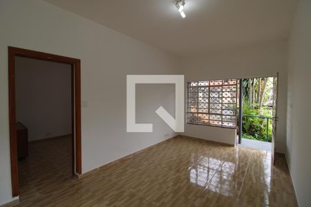 Sala de casa para alugar com 2 quartos, 126m² em Vila Marari, São Paulo